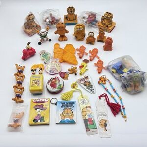 Vintage Lot (37) 1980's Garfield Novelty Toys Stamps Presses Cards Paratrooper
